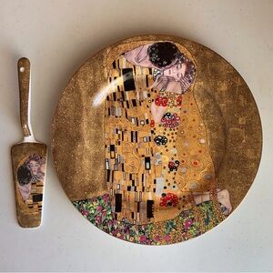 The Gustave Klimpt Collection “The Kiss” Porcelain 10.5” Serving Plate & Spatula